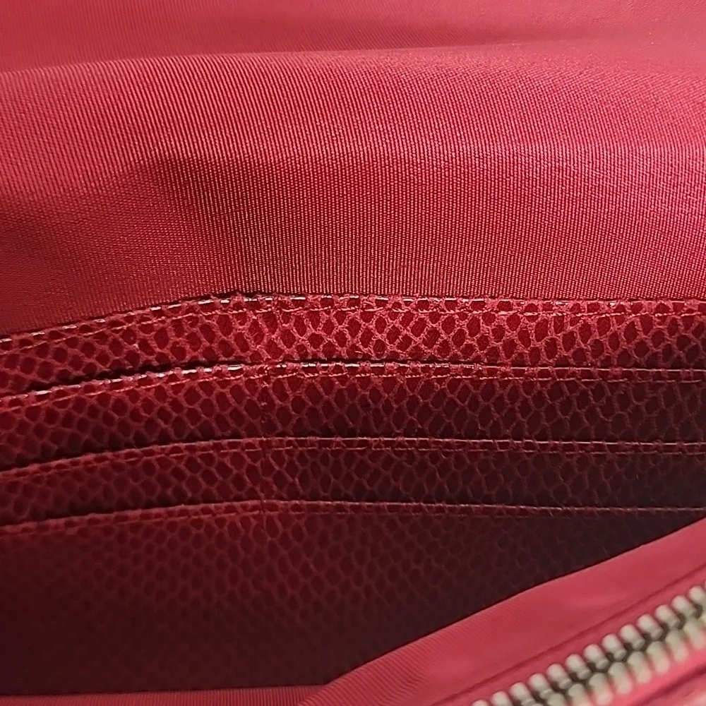 White House Black Market Elegant Red Suede/leather Crossbody Clutch. Minimalist - Picture 7 of 10